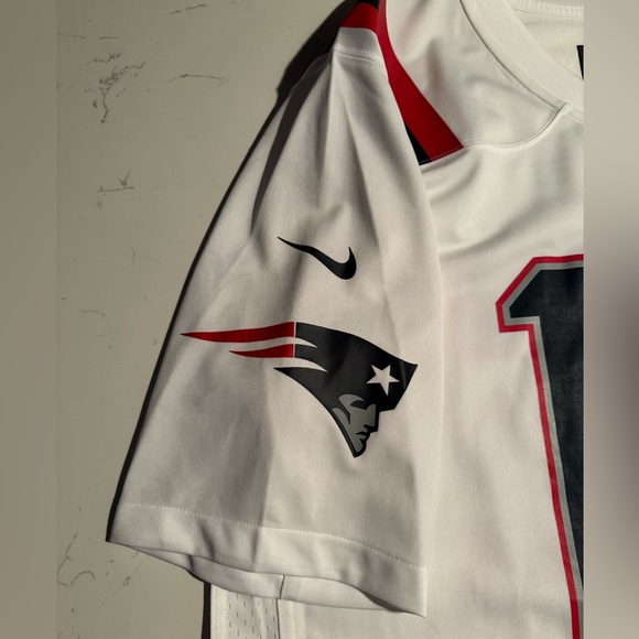 Ezekiel Elliott New England Patriots Jersey - Picture 7 of 8